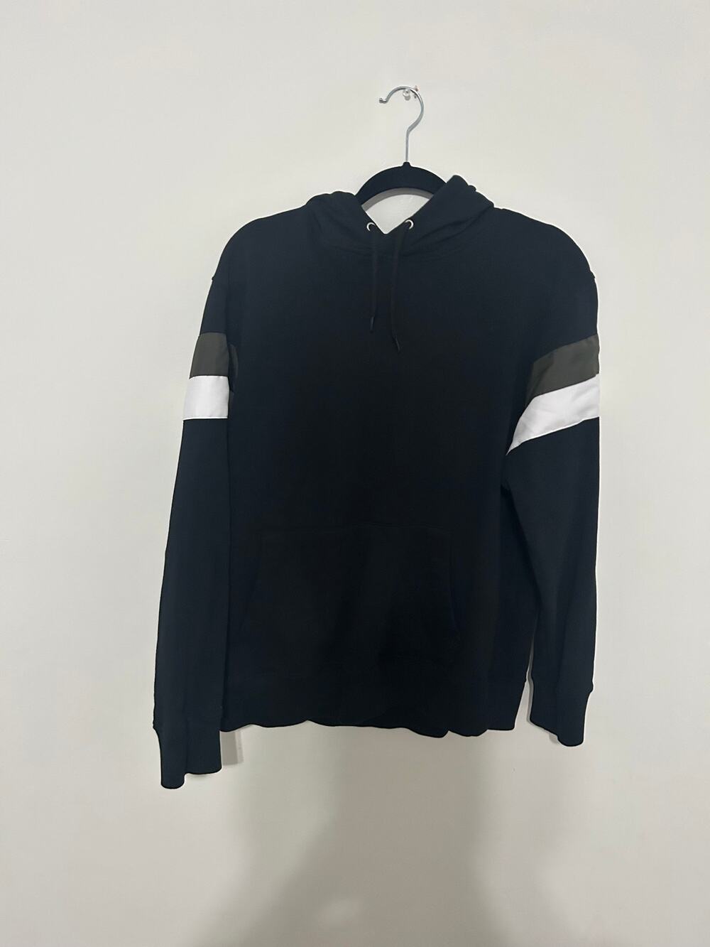 H&M Sweater Mens *Size L*